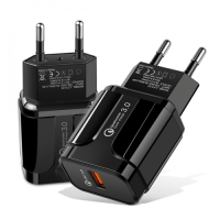 Pikalaturi 18W QC3.0 DC5V/3A, DC9V/2A, DC12V/1.6A USB-A portti (musta) seinälaturi, Celbro
