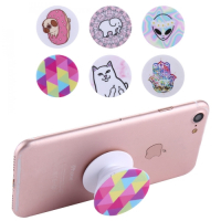Pop Socket Värikolmiot,  autotelineellä