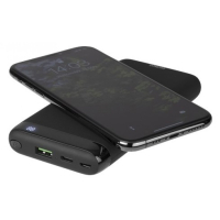 Deltaco Langaton varavirtalähde, 10 000 mAh, pikalataus, Qi-sertifiointi, musta