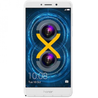 Käytetty Honor 6X 3/32Gb, näytössä railo, toimivuustakuu 1kk
