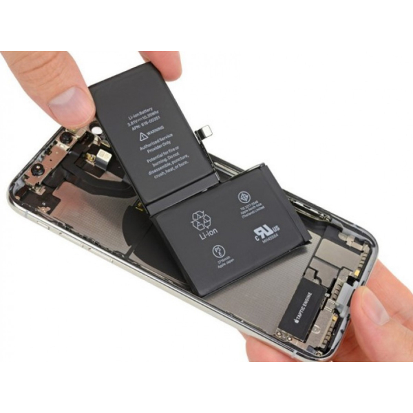 Apple iPhone Xs Max akku ja akun vaihto, sisältää vaihtotyön alle 24 tunnissa, sertifioitu akku.