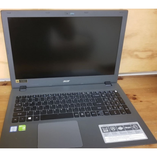 ACER 15,6" celeron / 8GB / 120GB SSD / W10H käytetty toimivuustakuu 1kk