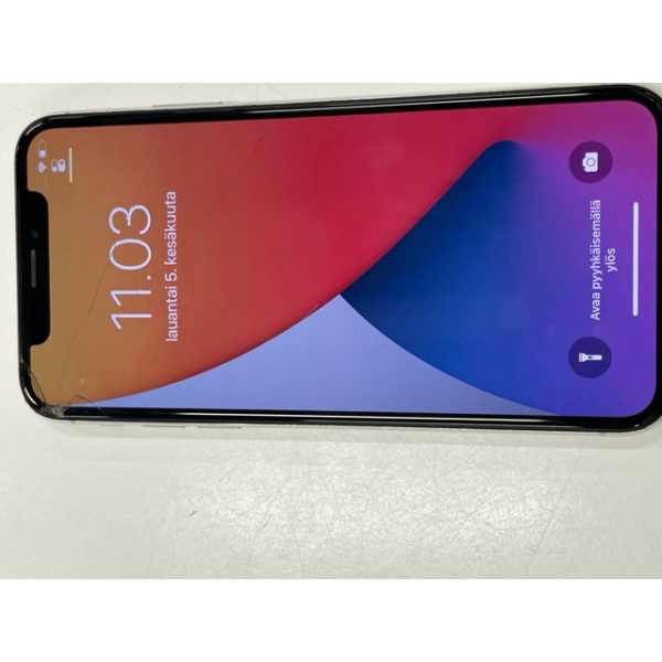 Käytetty Apple iPhone X 64GB akku 81% musta, takuu 1kk